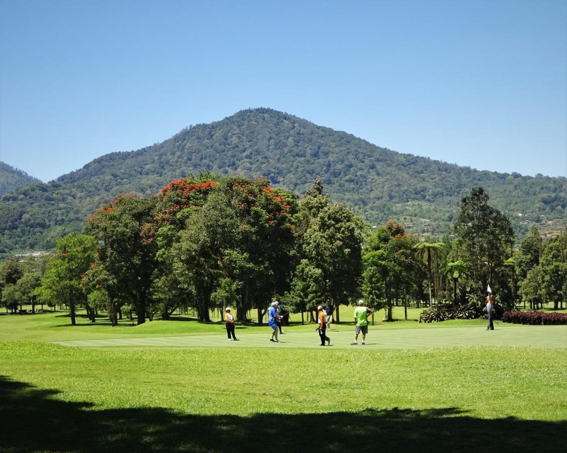 Umeanyar Mayo Resort מראה חיצוני תמונה